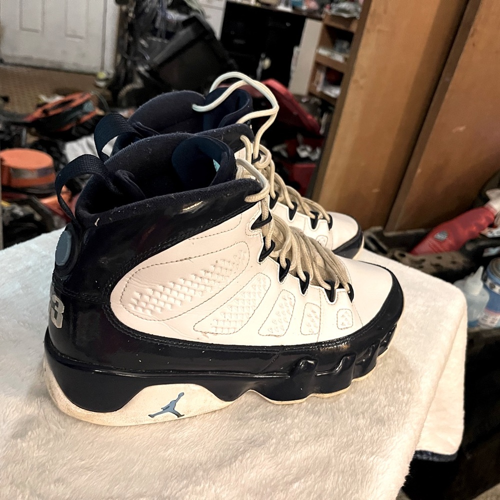 Size 9.5 - Jordan 9 Retro Pearl Blue, UNC 2019